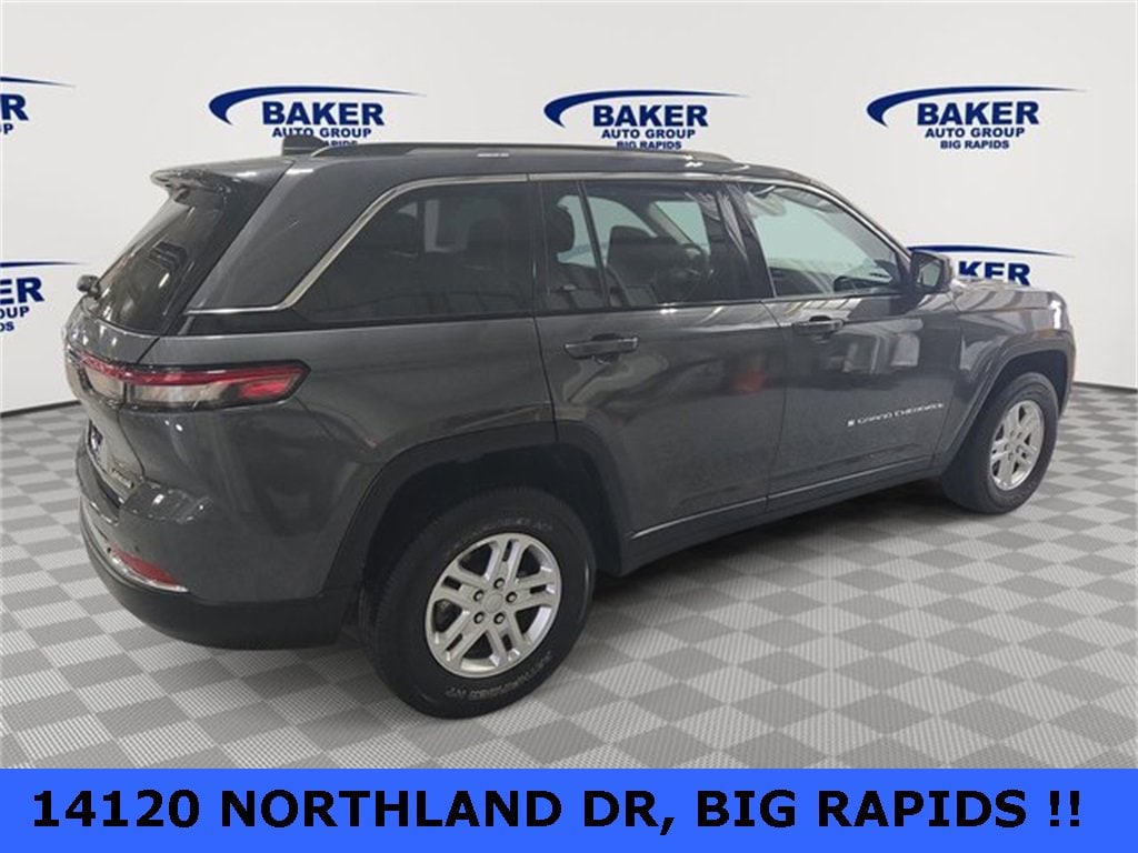 Used 2023 Jeep Grand Cherokee Laredo