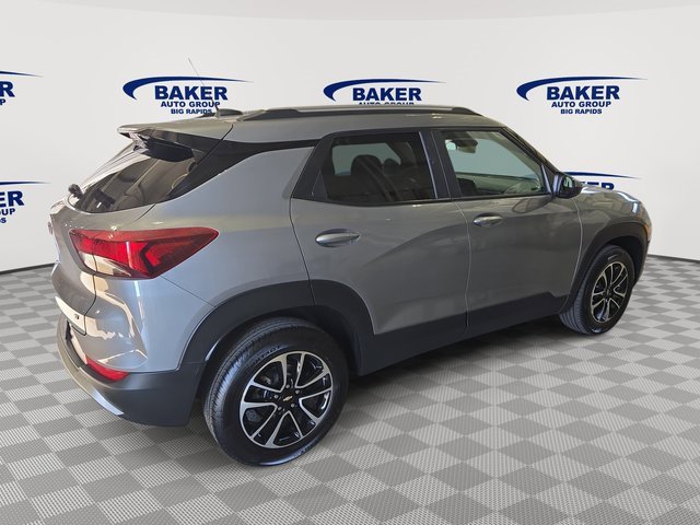 2025 Chevrolet Trailblazer LT photo 4