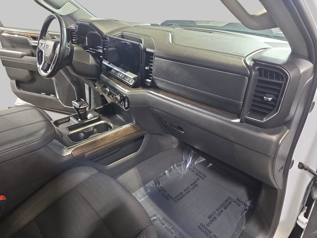 2024 Chevrolet Silverado 1500 LT Trail Boss - Photo 10