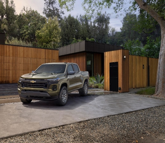 2023-chevrolet-colorado-lt-003-537x466.jpg