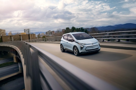 2023-chevrolet-bolt-ev-002-537x358.jpg