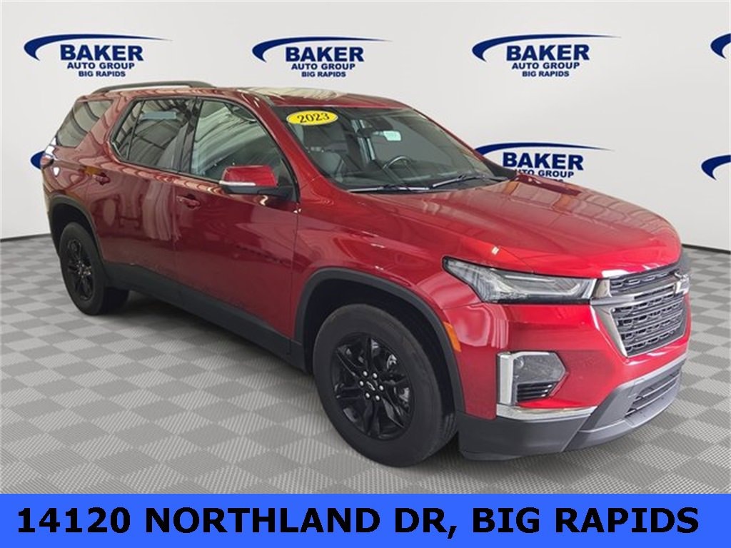 Used 2023 Chevrolet Traverse LT Cloth SUV