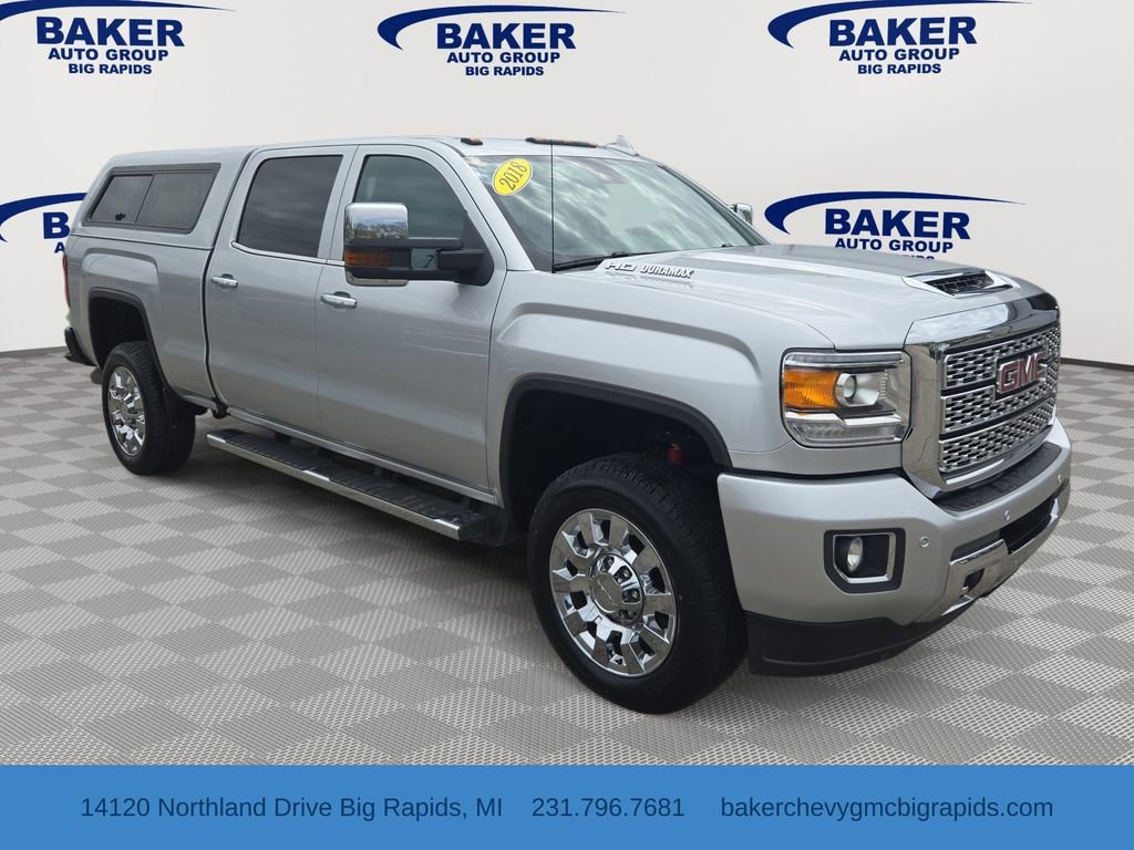 2018 GMC Sierra 4WD Crew Cab Standard Box Denali's photo