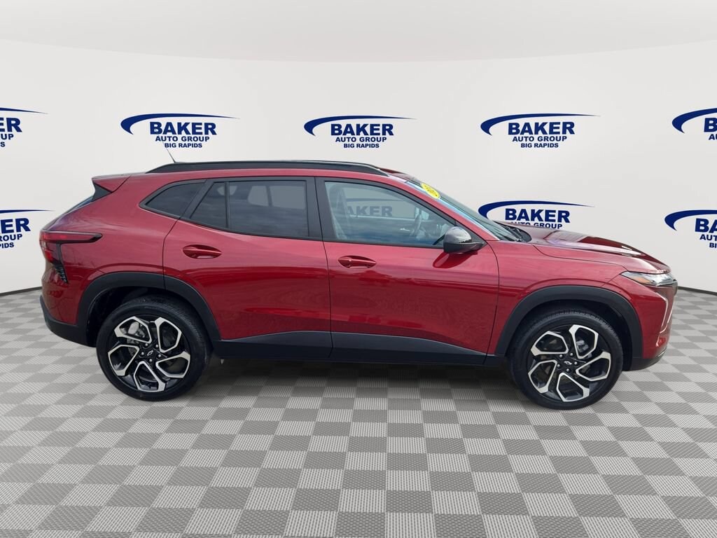Used 2024 Chevrolet Trax 2RS SUV
