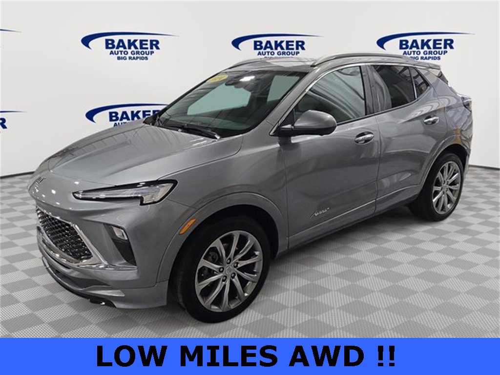 2024 Buick Encore GX Avenir photo 3