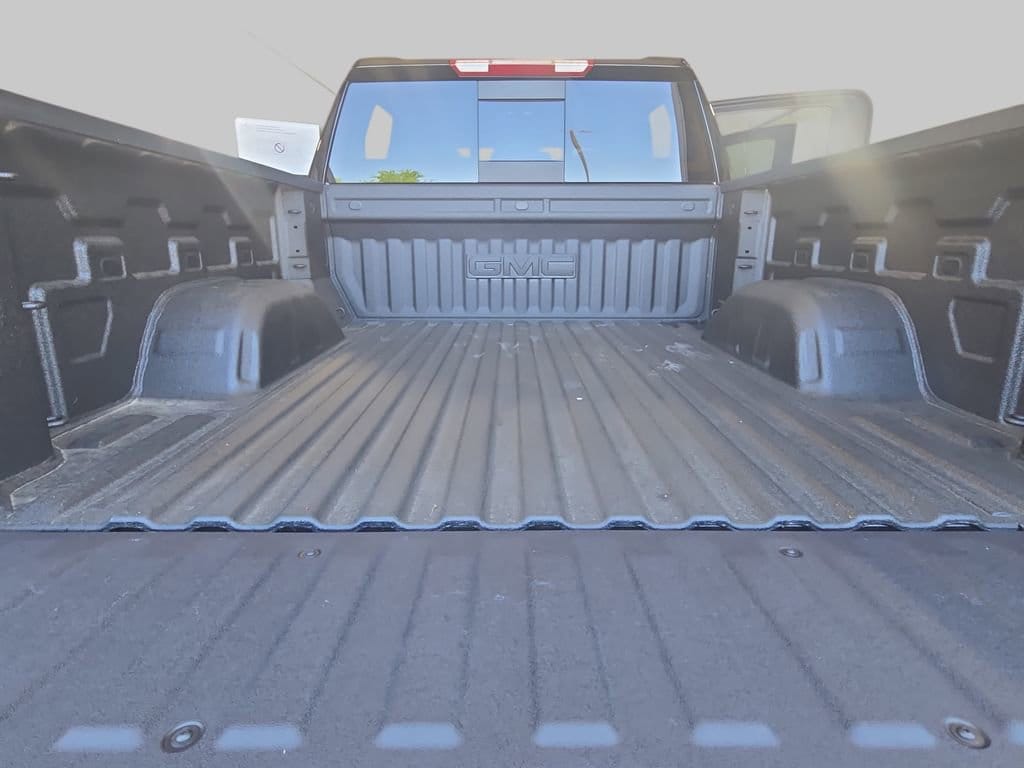 2026 GMC Sierra 1500 SLT - Photo 14