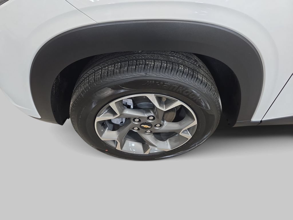 2026 Chevrolet Trax LT - Photo 30