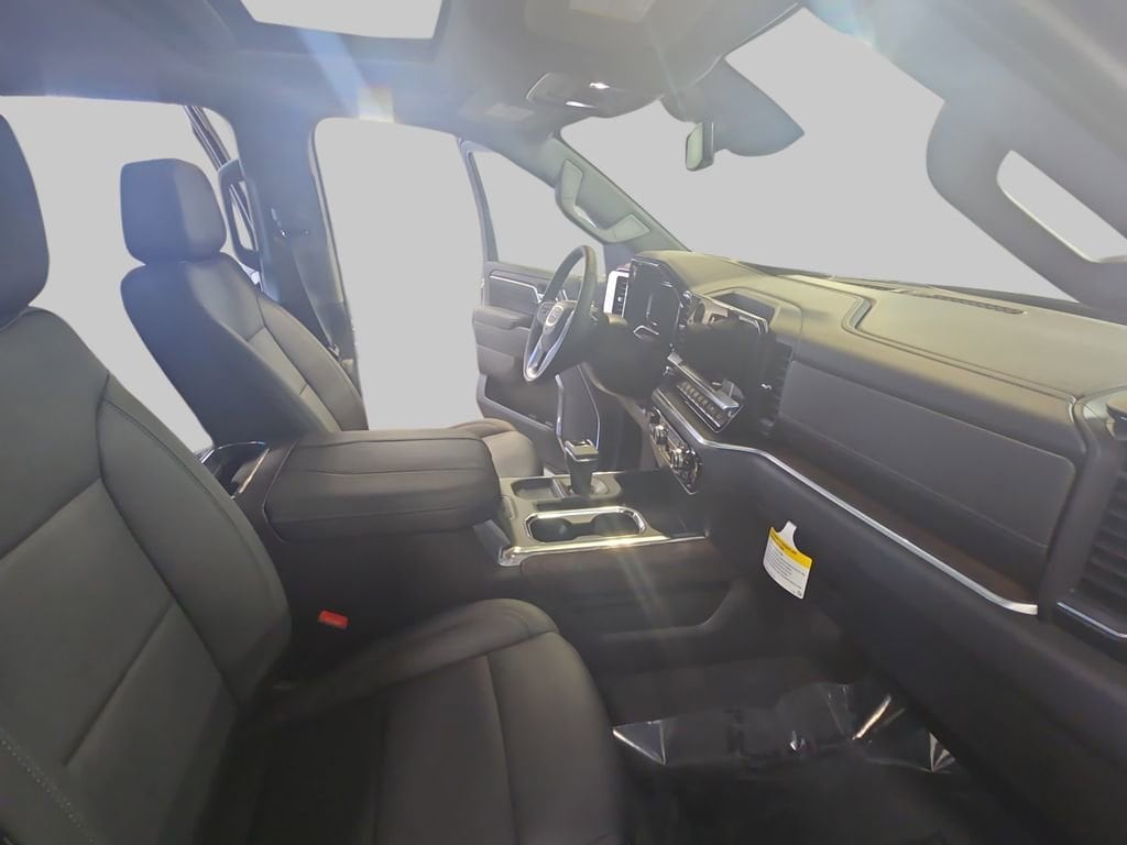 2026 GMC Sierra 1500 SLT - Photo 10