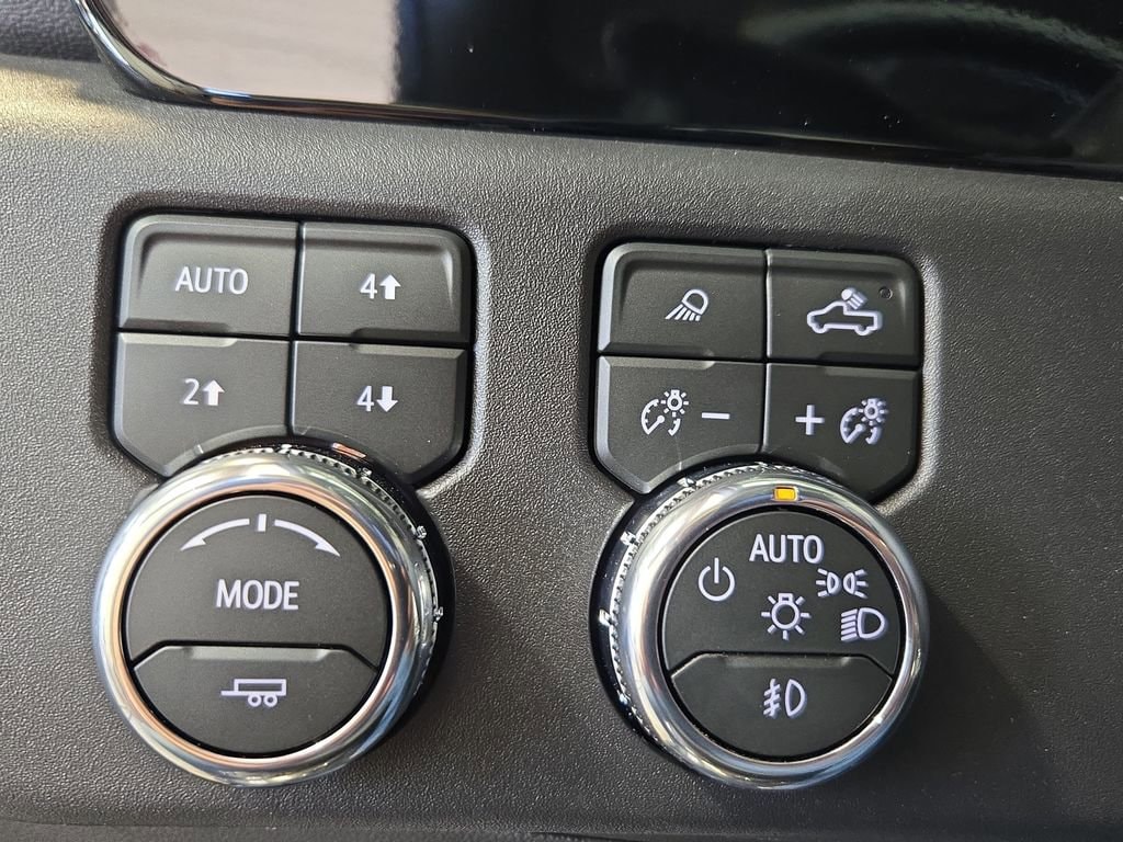 2026 GMC Sierra 1500 SLT - Photo 28