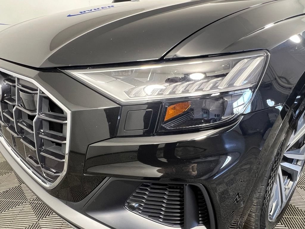 Used 2022 Mythos Black Audi 55 Premium image 34