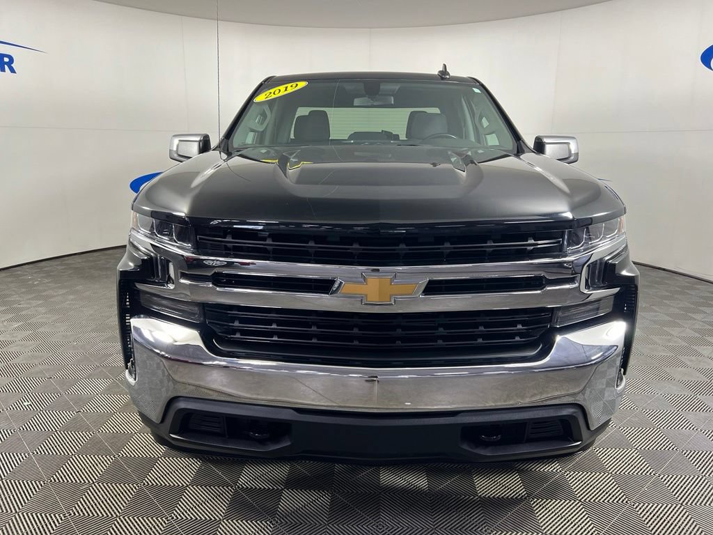 Used 2019 Black Chevrolet LT image 9
