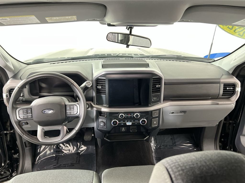 Used 2025 Agate Black Ford XLT image 19