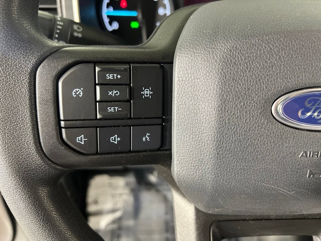 Used 2023 Oxford White Ford  image 20