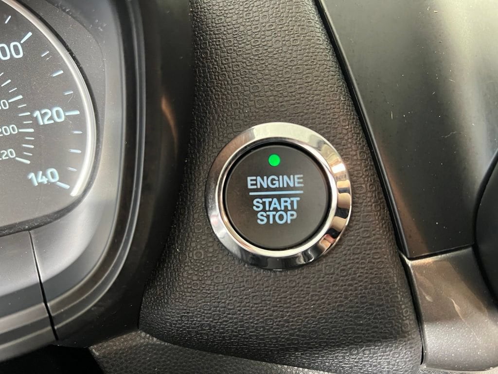 Used 2018 Ruby Red Metallic Ford SE image 29