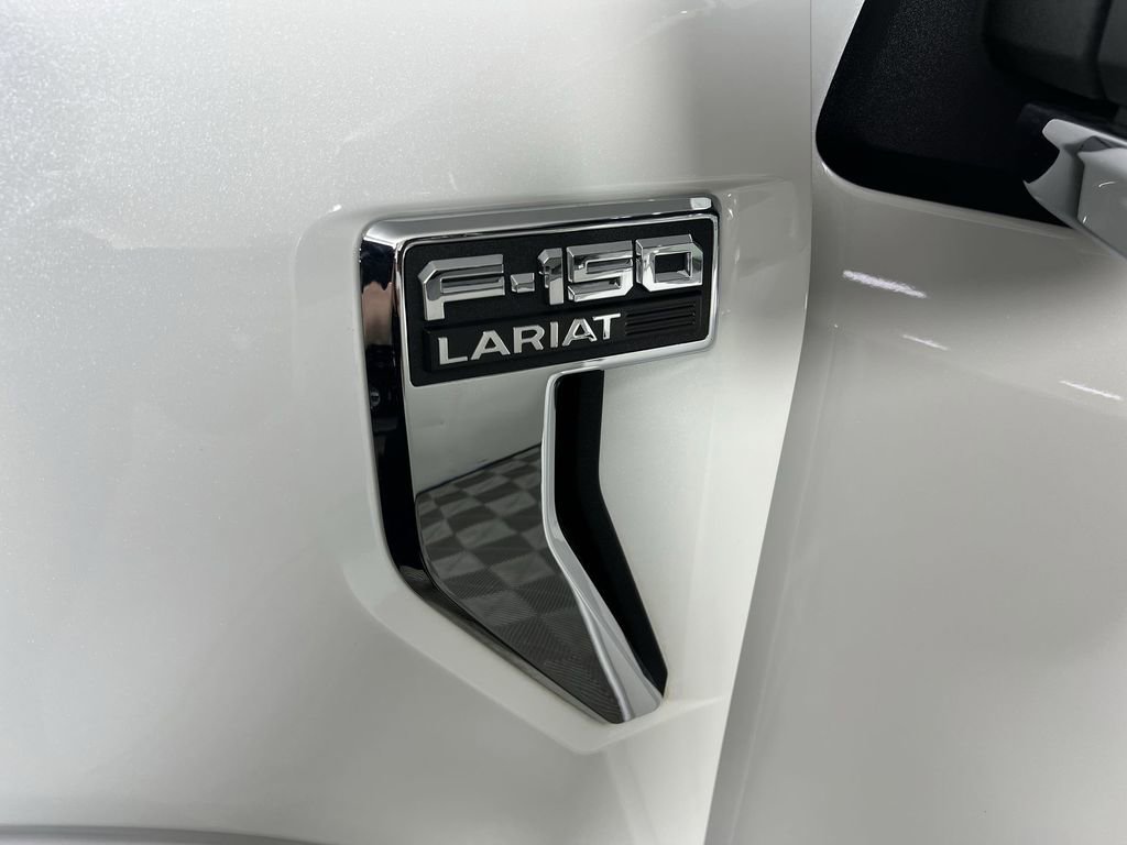 Used 2021 Star White Metallic Tri-Coat Ford  image 32