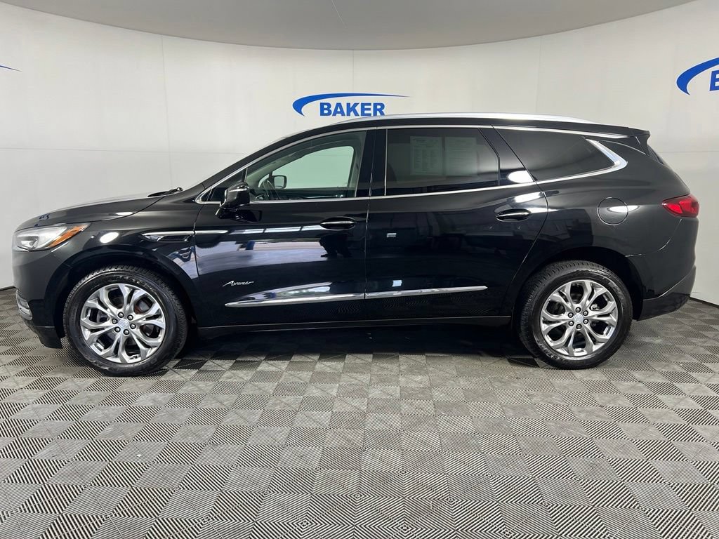 Used 2019 Ebony Twilight Buick Avenir image 2