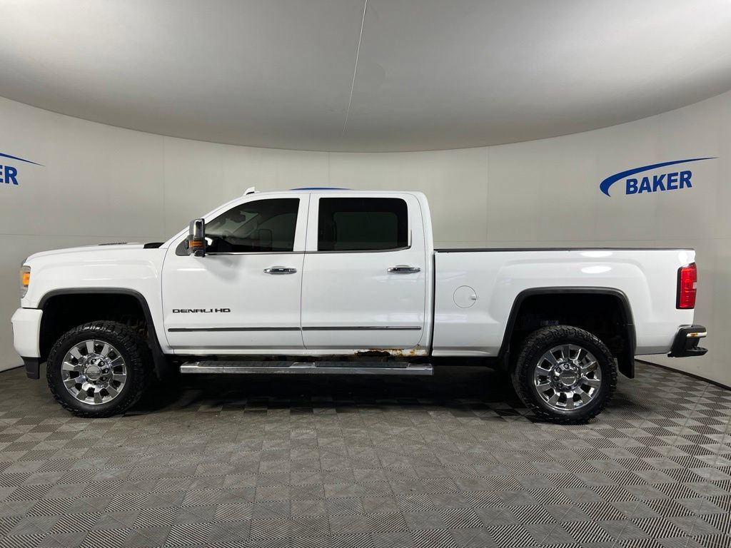 Used 2015 Summit White GMC Denali image 2