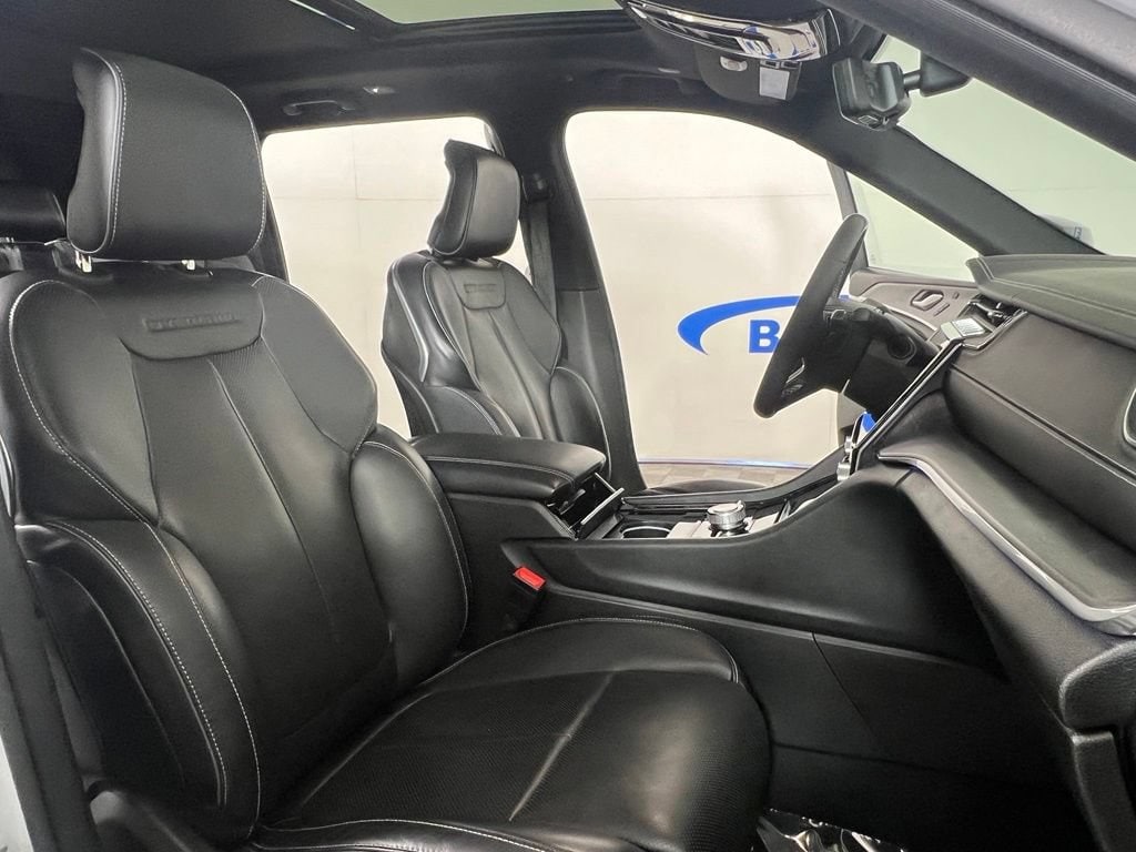 Used 2022 Bright White Jeep Overland image 12