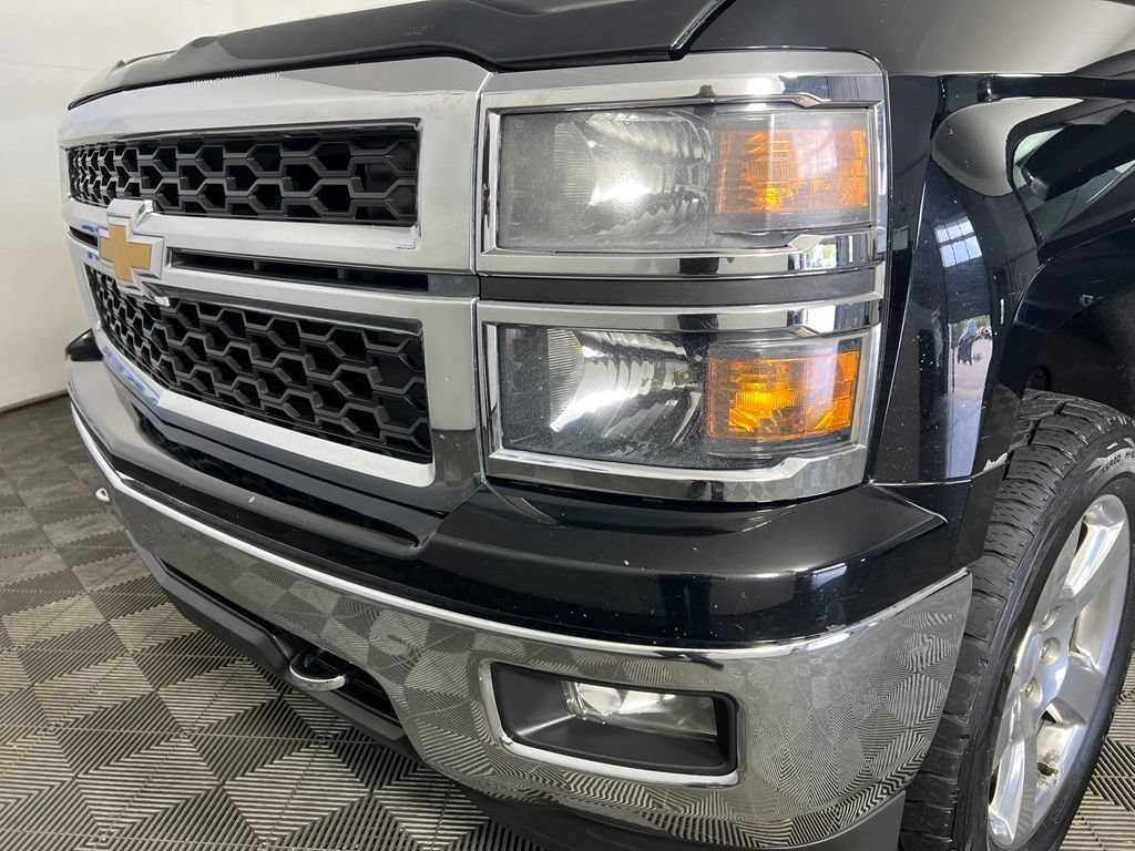 Used 2014 Black Chevrolet LT image 31