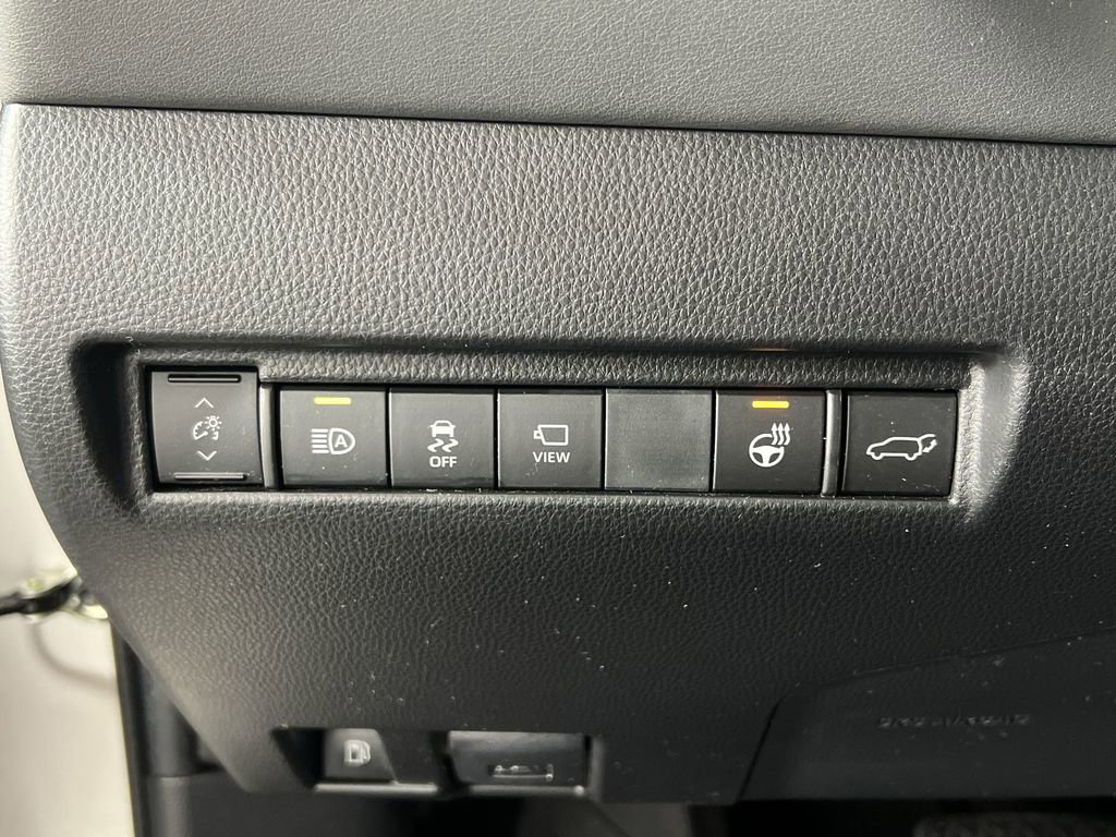 Used 2024 Titanium Glow Toyota LE image 18