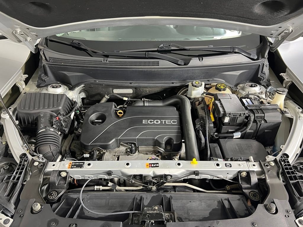 Used 2018 Quicksilver GMC SLT image 30