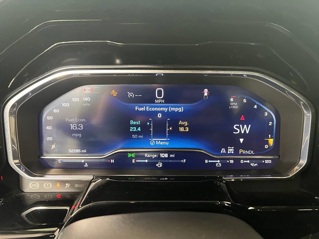 Used 2024 Summit White Chevrolet LT image 26