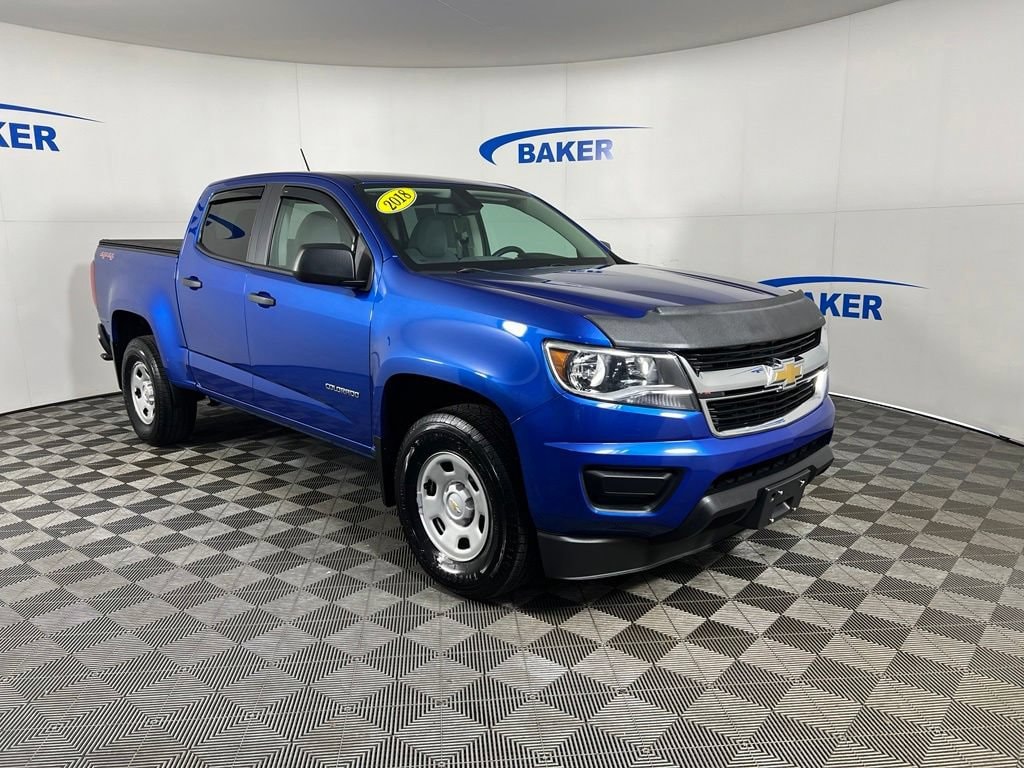 Used 2018 Kinetic Blue Chevrolet WT image 8