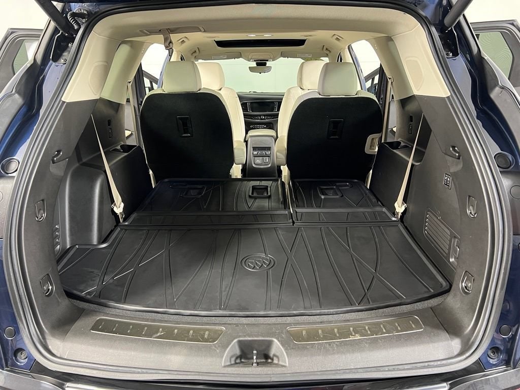 Used 2023 Emperor Blue Buick Premium image 15