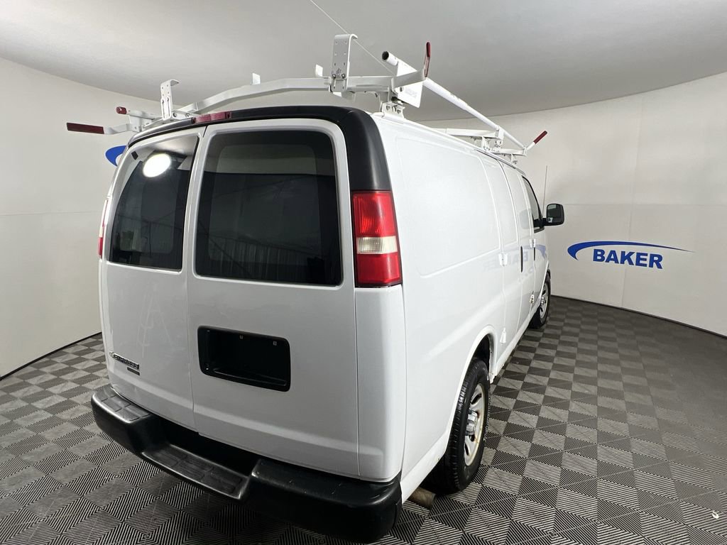Used 2012 Summit White Chevrolet Work Van image 9