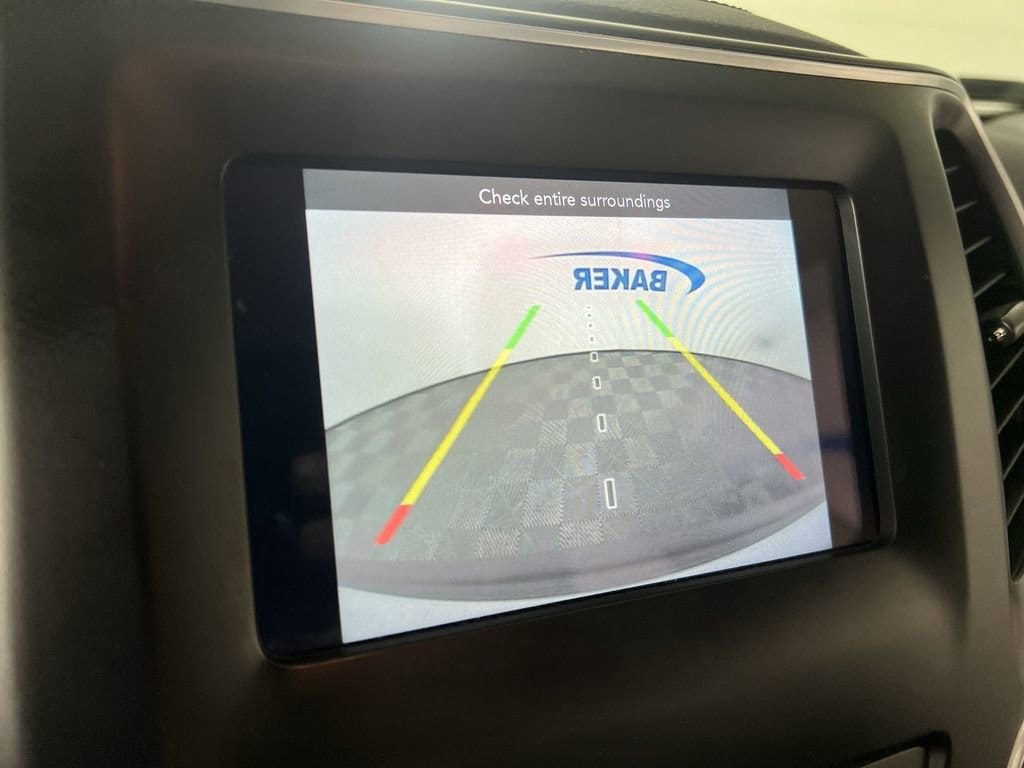 Used 2019 Billet Silver Jeep Latitude Plus 4x4 image 15