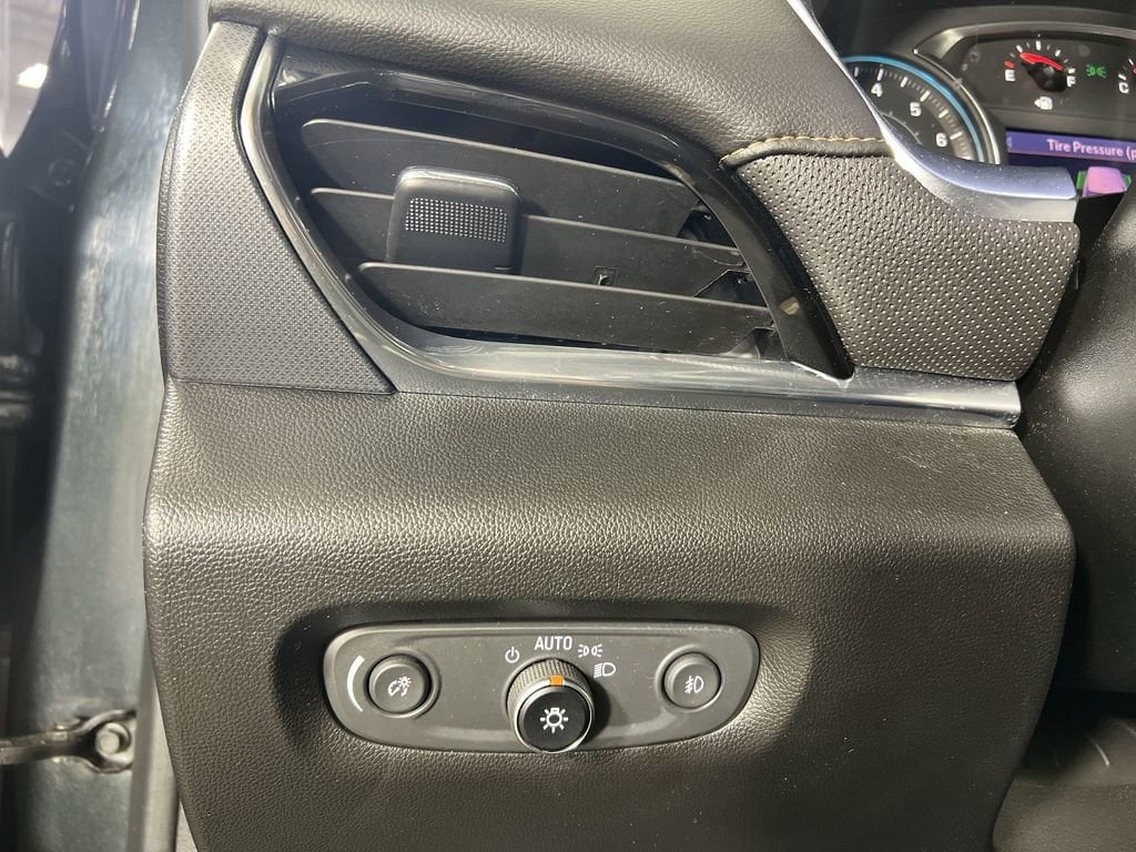 Used 2020 Graphite Chevrolet Premier image 19