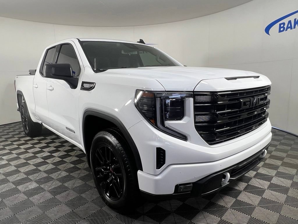 Used 2024 Summit White GMC Elevation w/3VL image 8