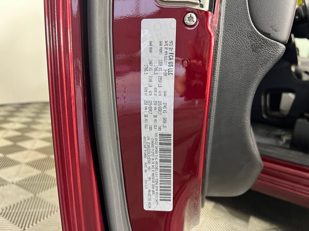 Used 2020 Octane Red Pearlcoat Dodge SXT image 38
