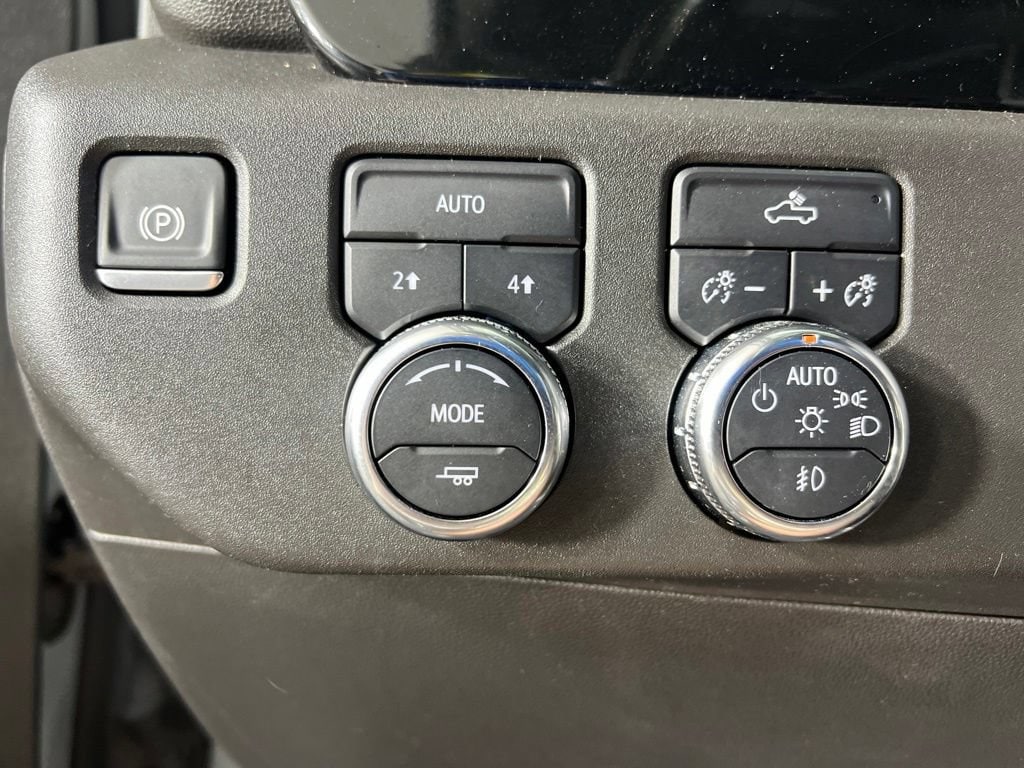 Used 2024 Thunderstorm Gray GMC Elevation image 28