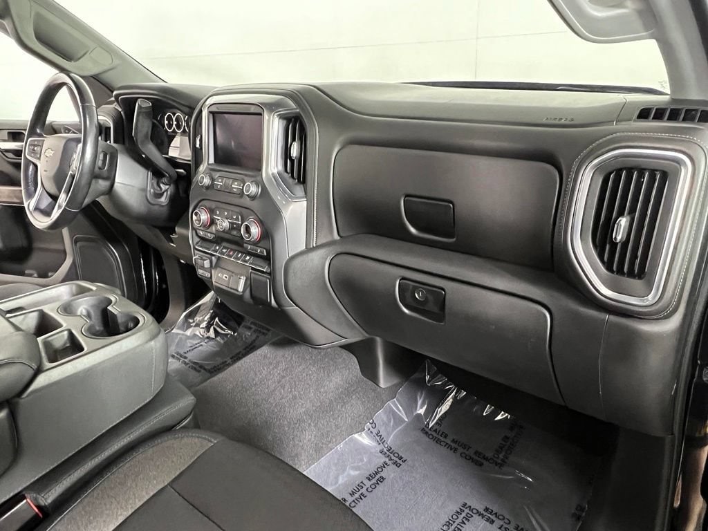 Used 2019 Black Chevrolet LT image 11