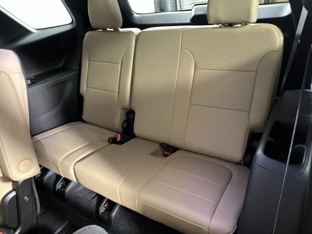 Used 2023 Summit White Chevrolet Premier image 23