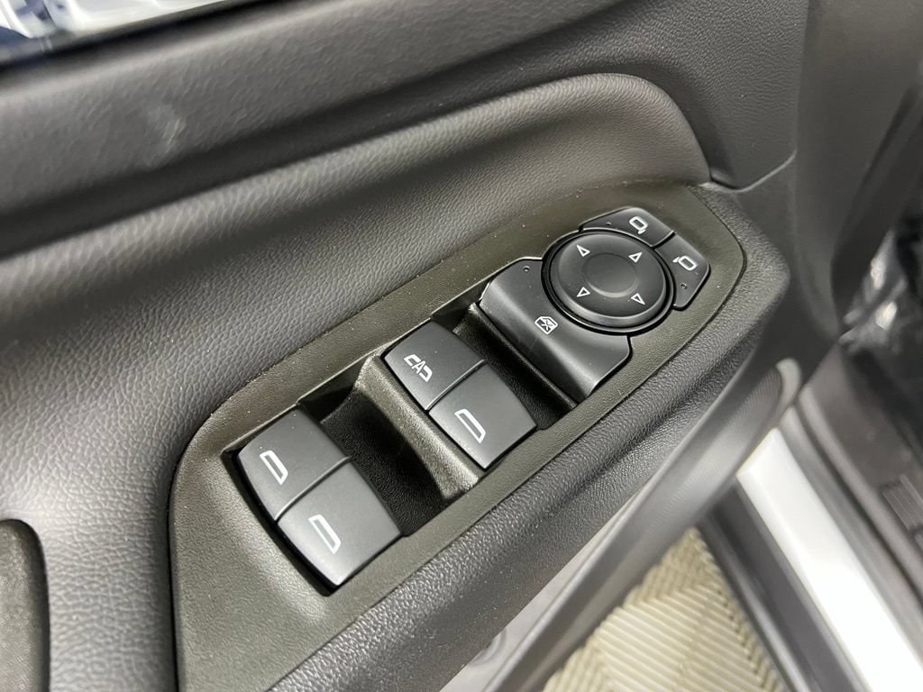Used 2024 Summit White Chevrolet LT w/1LT image 18