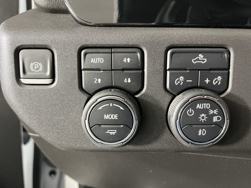 Used 2024 Summit White Chevrolet LT Trail Boss image 19