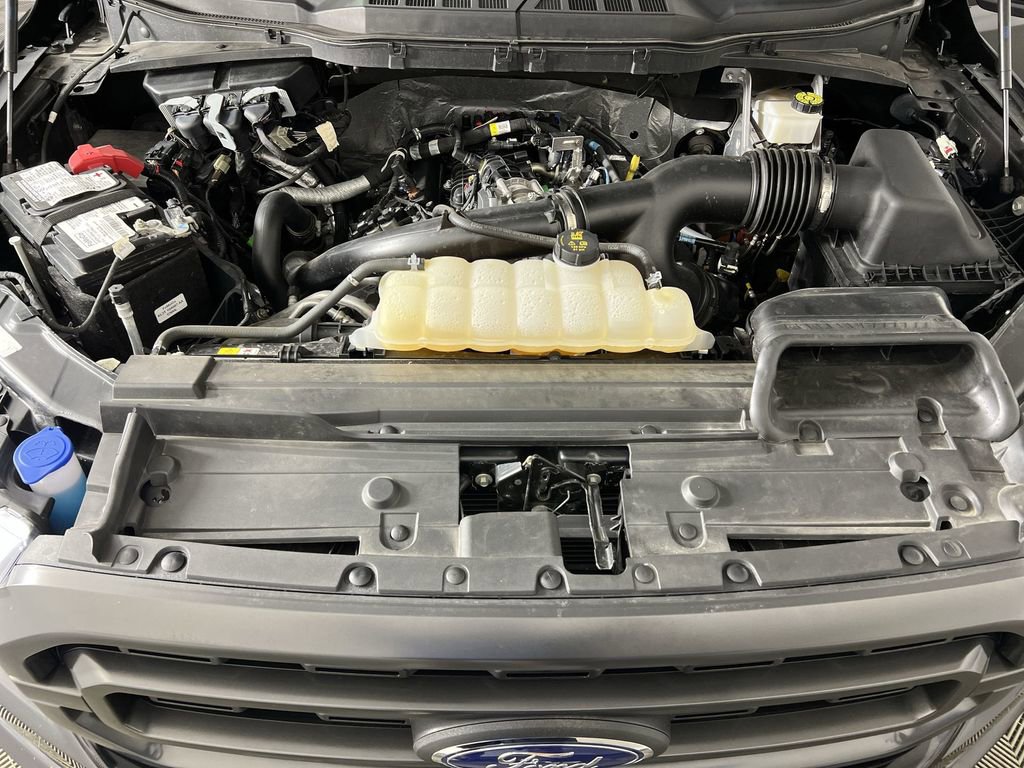 Used 2023 Agate Black Ford  image 30