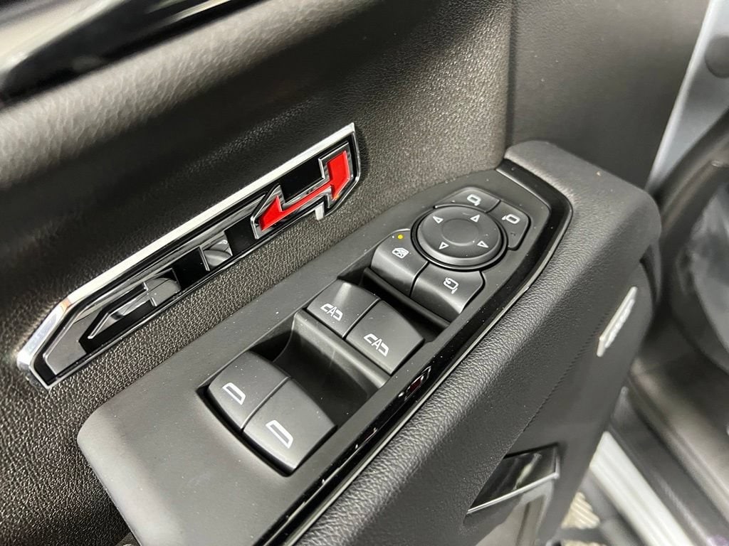 Used 2025 Sterling GMC AT4 image 17