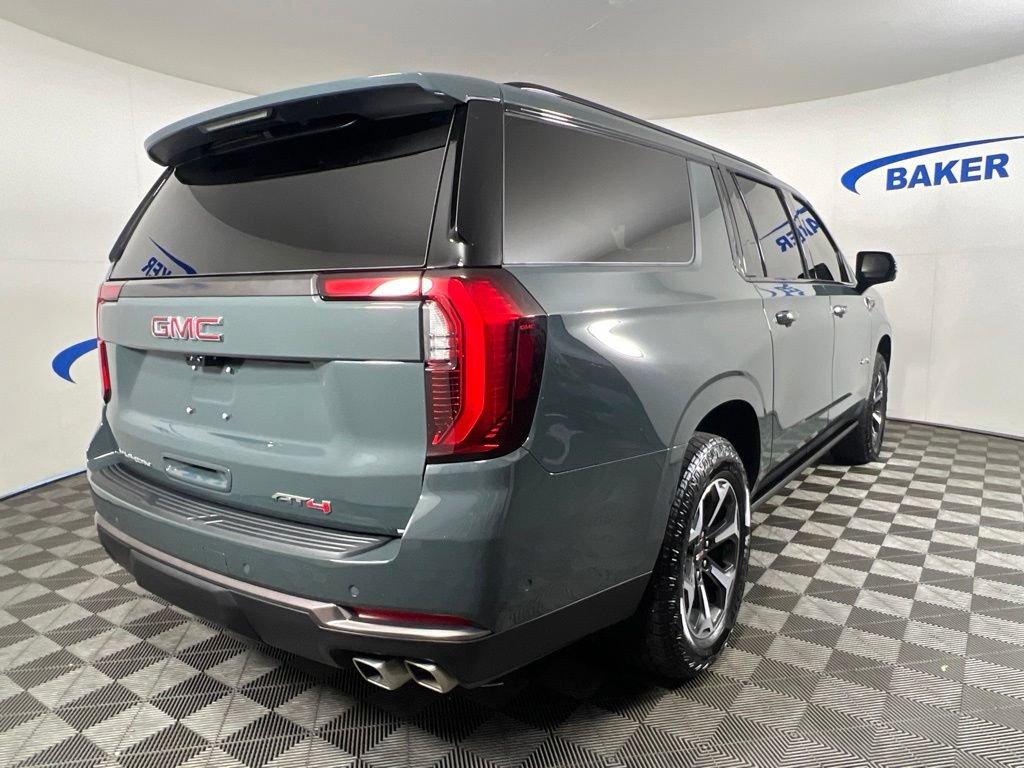 Used 2025 Midnight Pine GMC AT4 Ultimate image 6