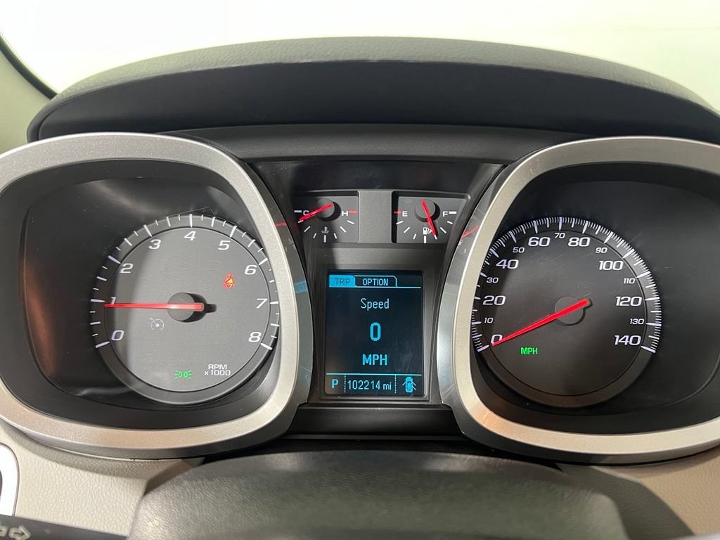 Used 2015 White Diamond Tricoat Chevrolet LT w/1LT image 25