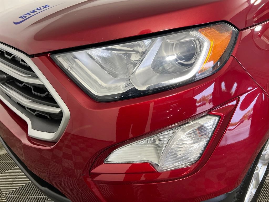 Used 2018 Ruby Red Metallic Ford SE image 32