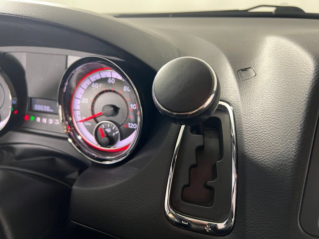 Used 2020 Octane Red Pearlcoat Dodge SXT image 31