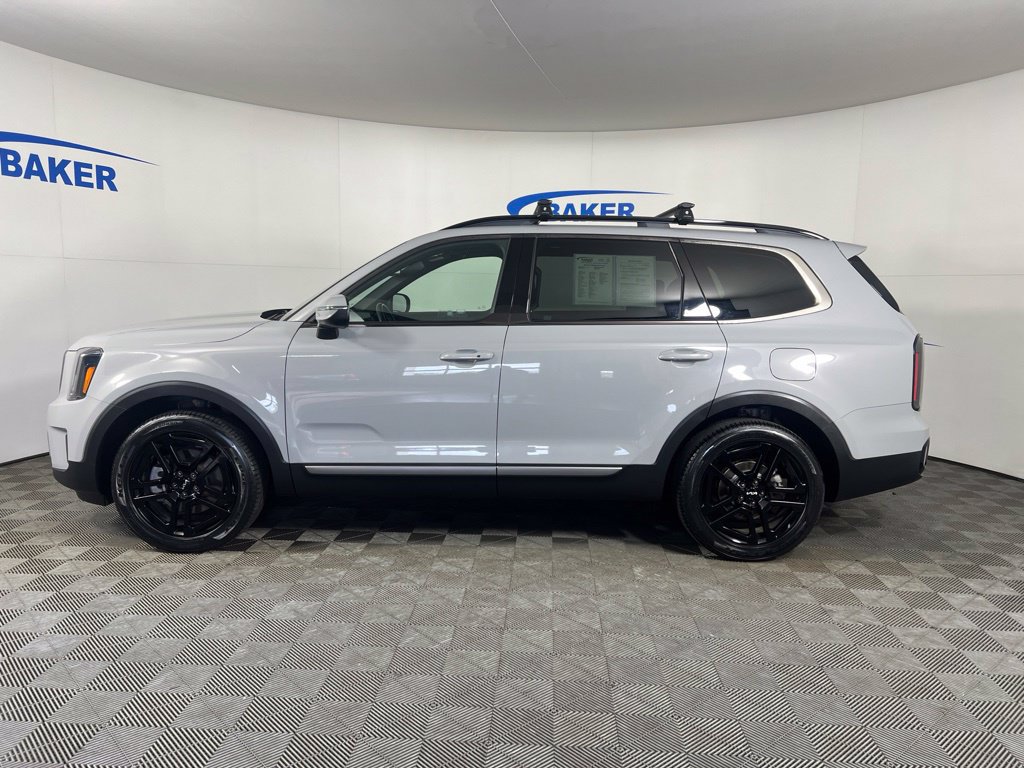 Used 2023 Wolf Gray Kia EX X-Line image 2