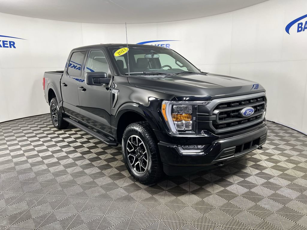 Used 2023 Agate Black Ford  image 2