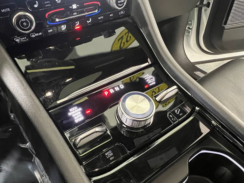 Used 2022 Bright White Jeep Overland image 30