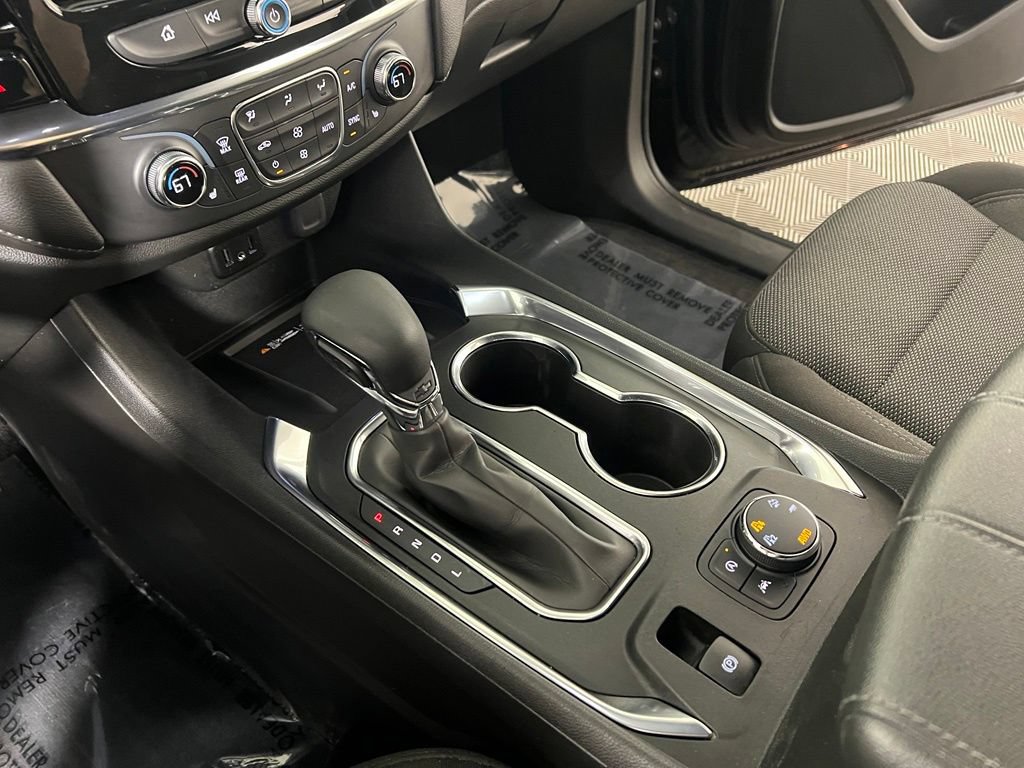 Used 2022 Mosaic Black Chevrolet LT Cloth w/1LT image 27