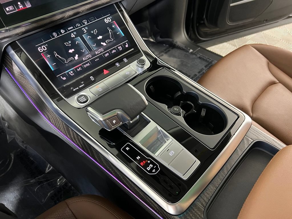 Used 2022 Mythos Black Audi 55 Premium image 30