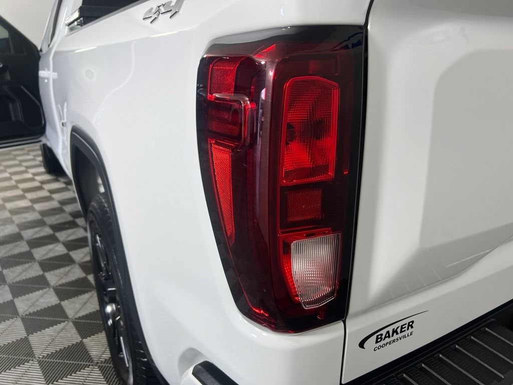 Used 2024 Summit White GMC Elevation w/3VL image 34